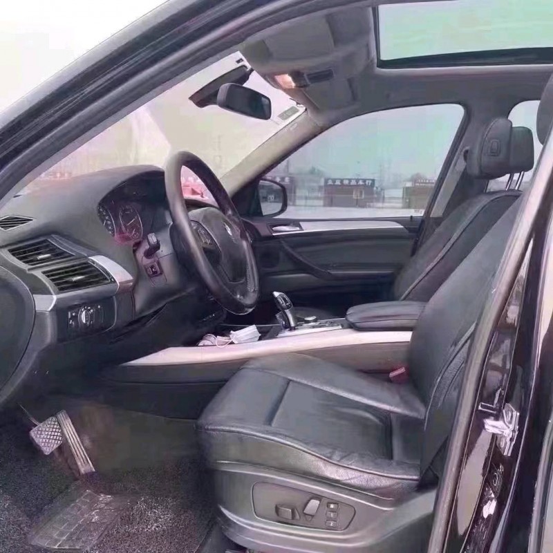 北京11年宝马X58