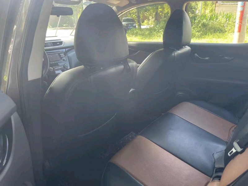 保定17年日产逍客5