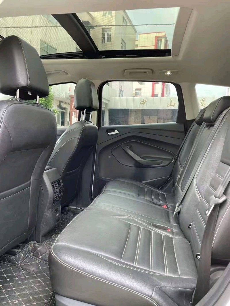 中山19年福特翼虎7