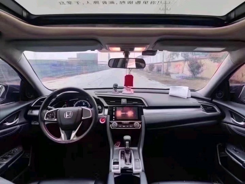 北京19年本田思域8