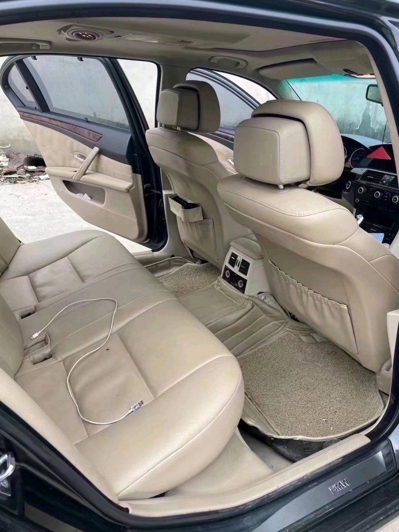 北京09年宝马5系1