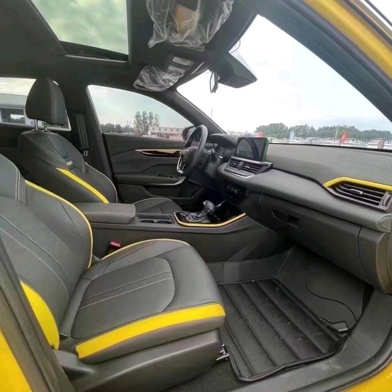 北京22年东风奕炫8