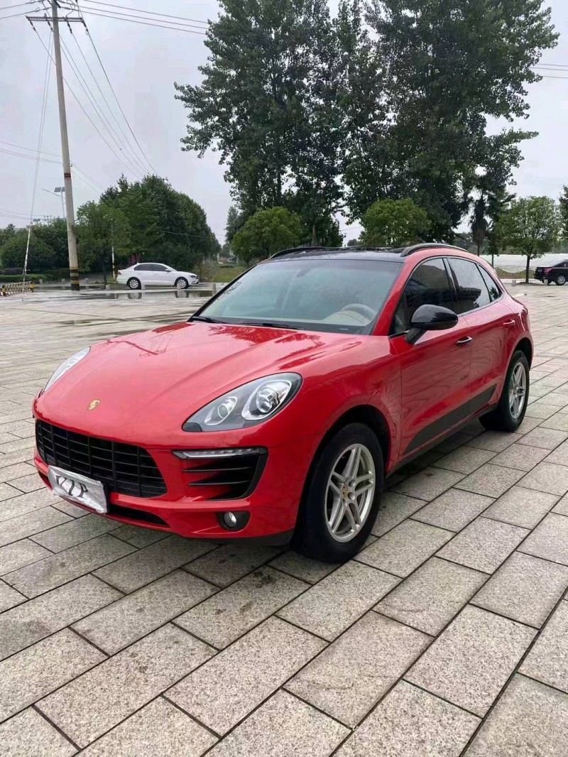 东营15年保时捷Macan6