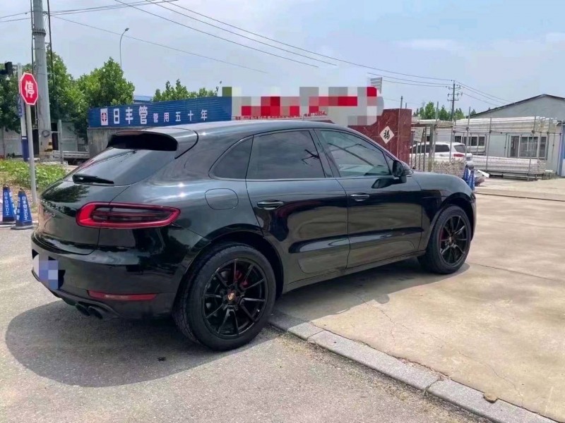 枣庄14年保时捷Macan5