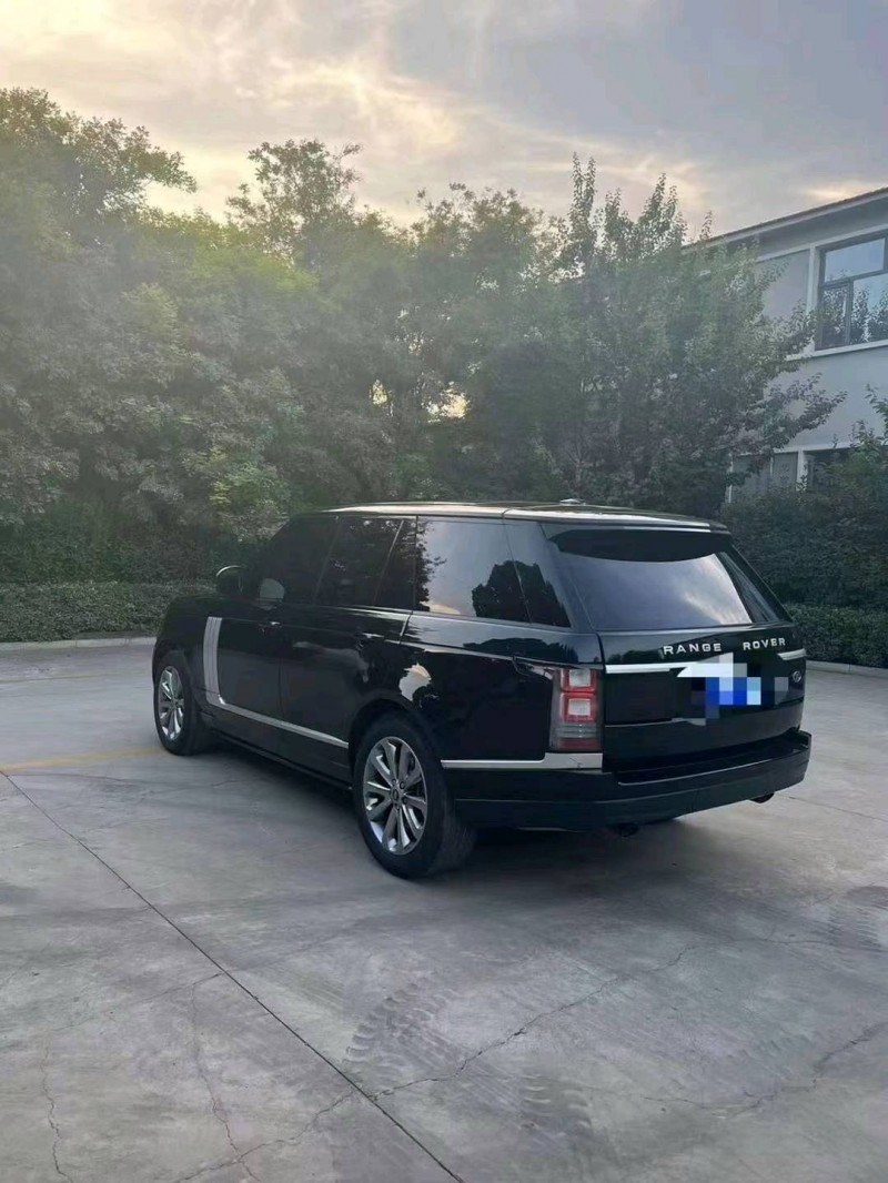 青岛14年路虎揽胜行政2