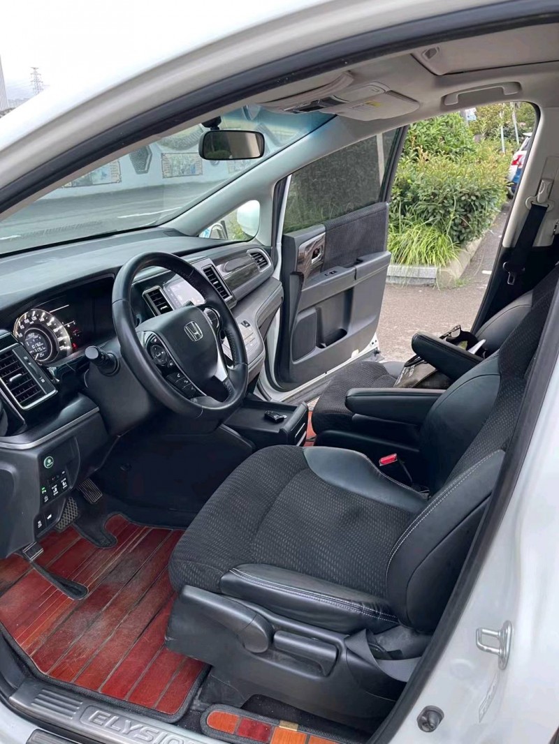 东营19年本田艾力绅1