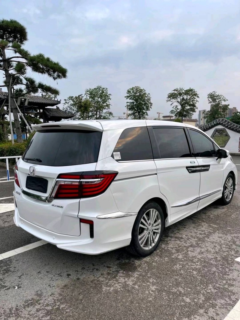 东营19年本田艾力绅7