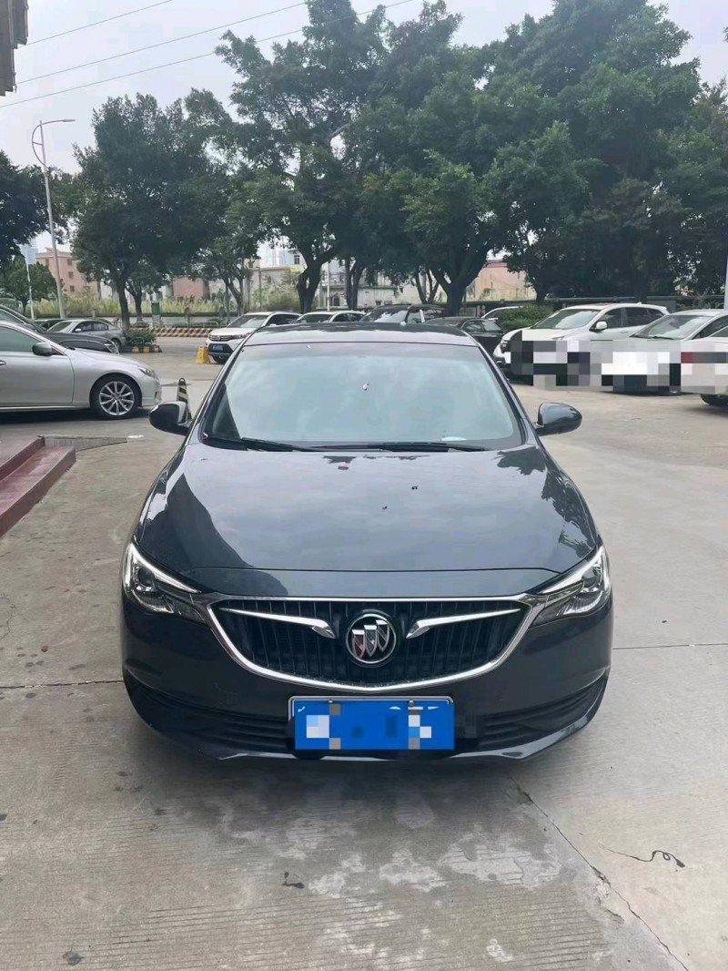 广州21年别克英朗1