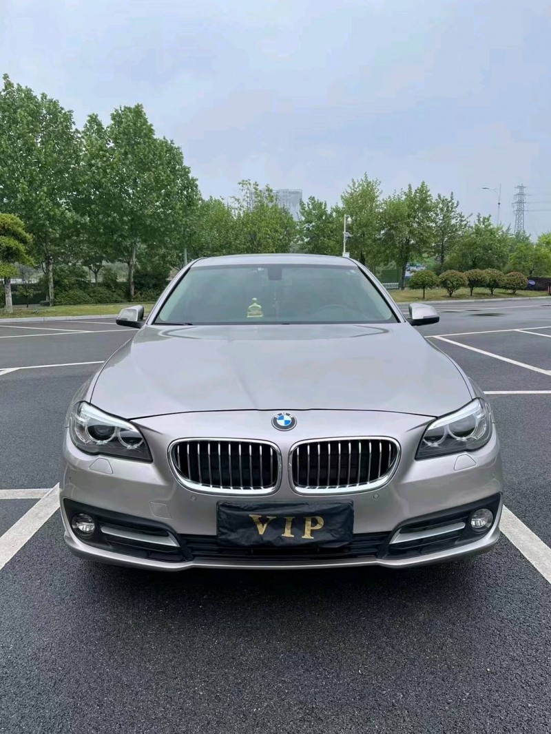 北京17年宝马5系1