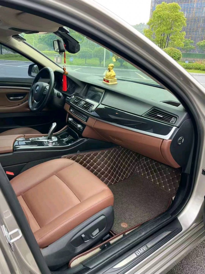 北京17年宝马5系9