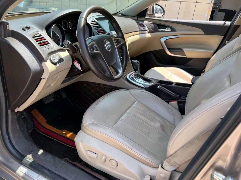 宜昌12年别克君威7