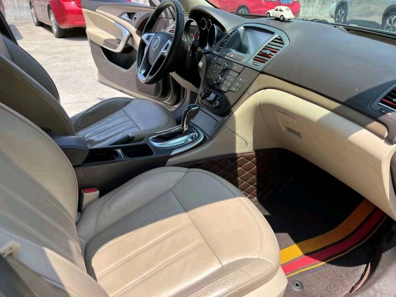 宜昌12年别克君威8