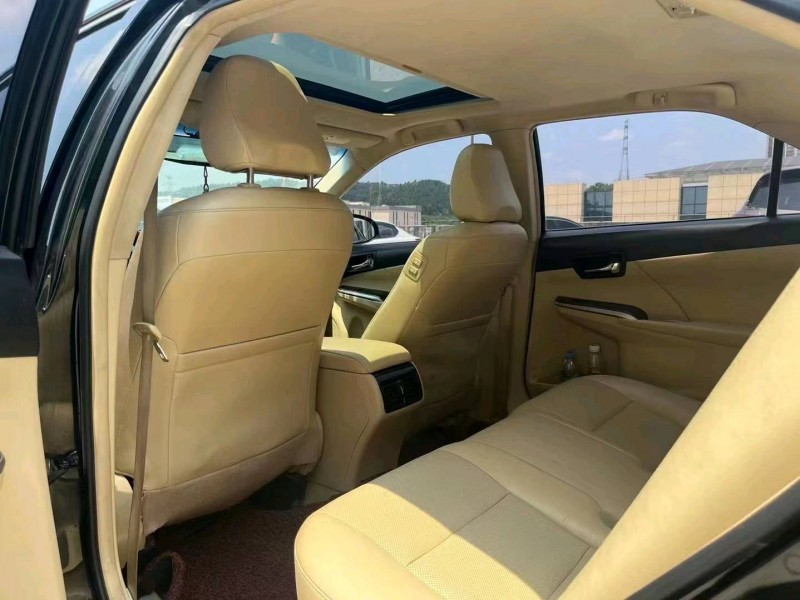 北京17年丰田凯美瑞7