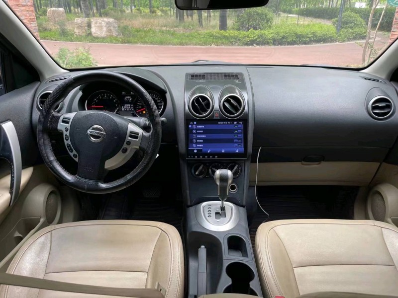 济宁13年日产逍客4