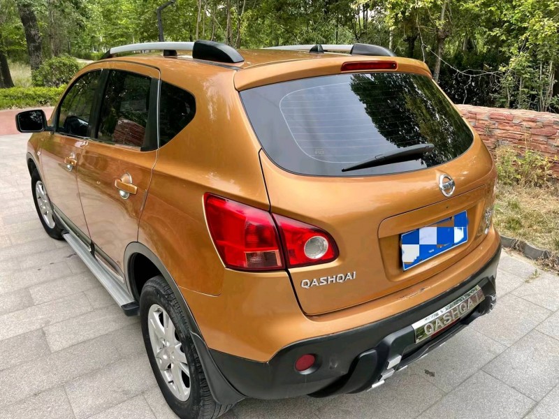 济宁13年日产逍客7