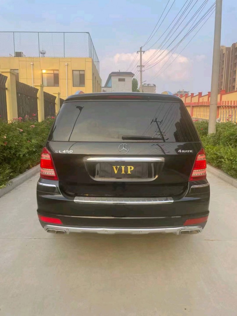 东营13年奔驰GL9