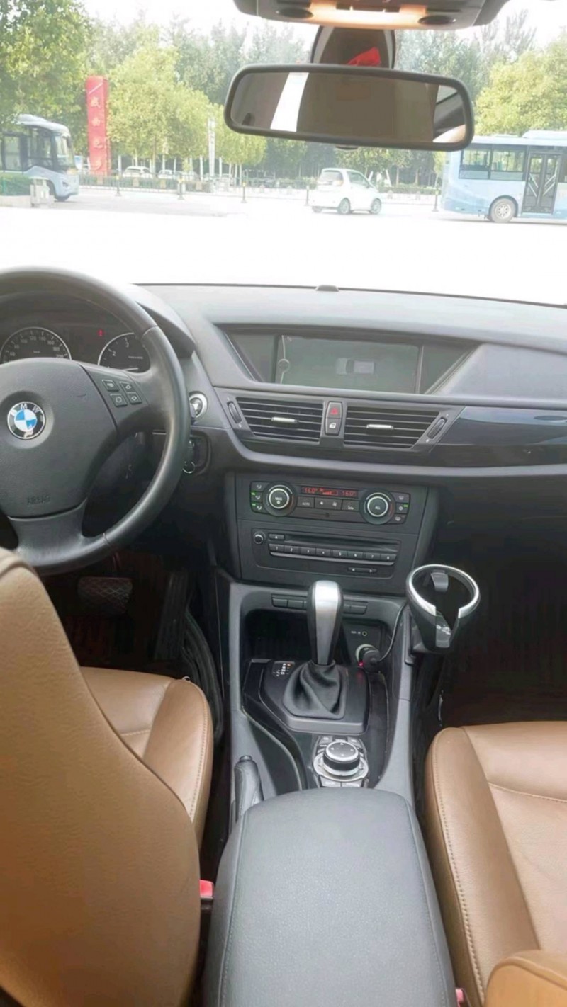北京12年宝马X16