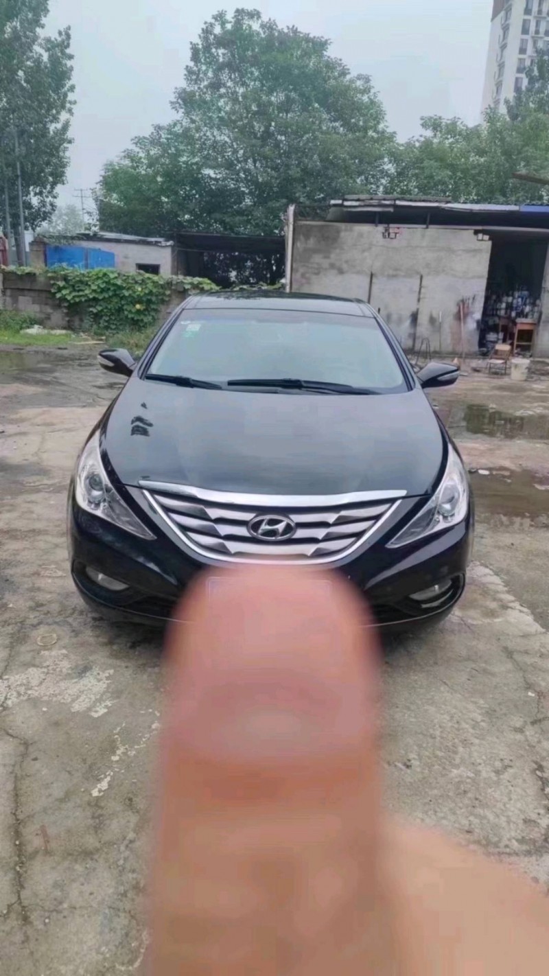 北京11年现代索纳塔八1