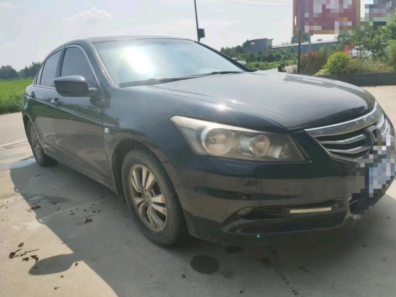 成都12年本田雅阁3