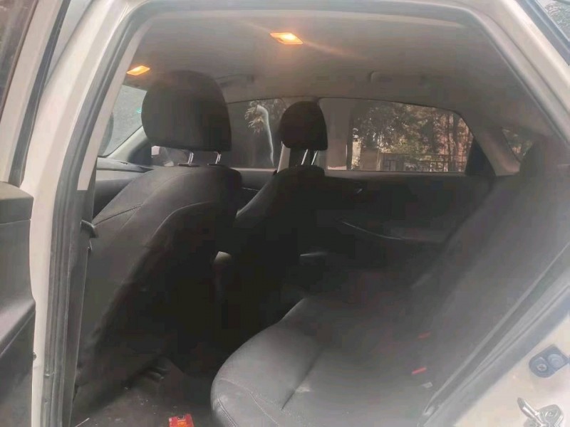 成都20年现代悦动4