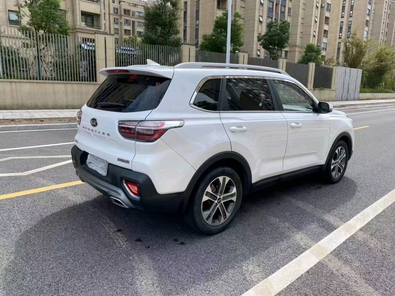 徐州19年起亚智跑7