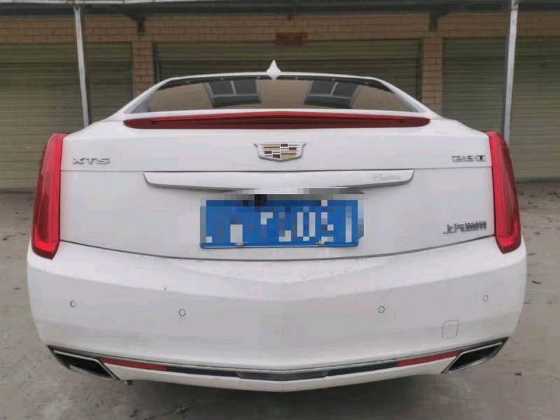 成都17年凯迪拉克XTS7