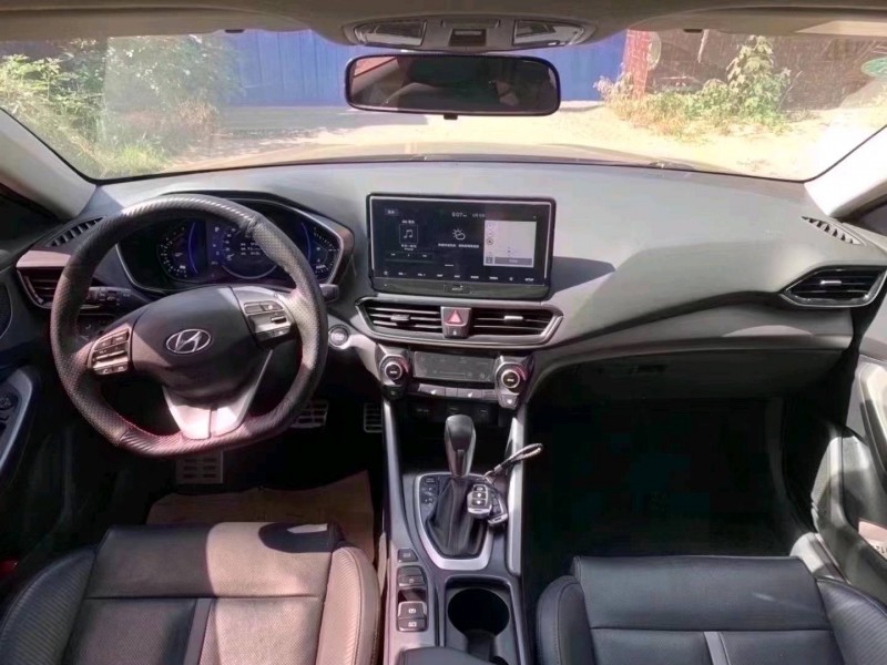 北京18年现代菲斯塔8