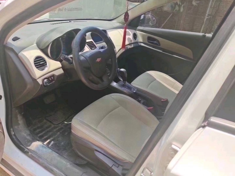 北京15年雪佛兰科鲁兹7