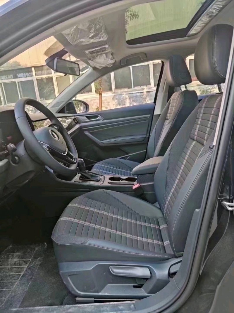 北京22年大众朗逸1