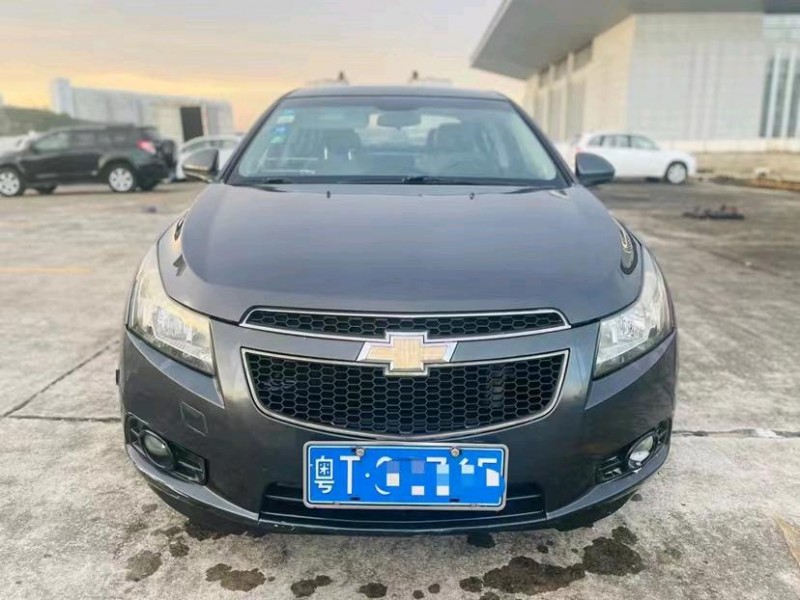 东莞10年雪佛兰科鲁兹1