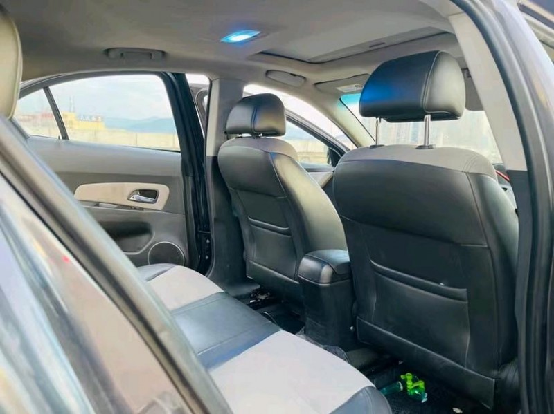 东莞10年雪佛兰科鲁兹5