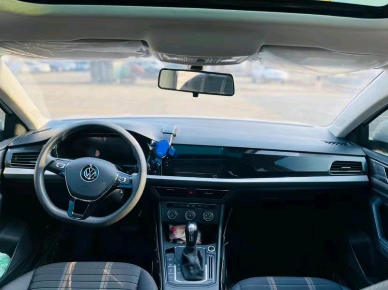 东莞22年大众朗逸5