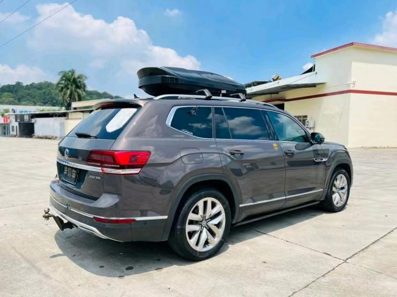 东莞20年大众途昂7