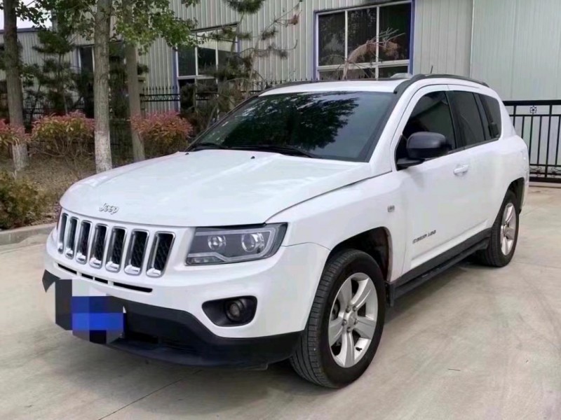 青島13年Jeep指南者4