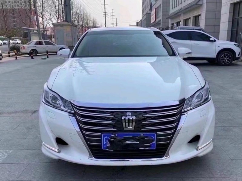 青岛16年丰田皇冠6
