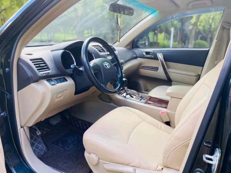 东莞12年丰田汉兰达4