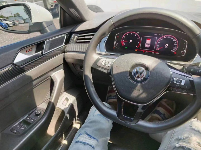 北京20年大众CC8