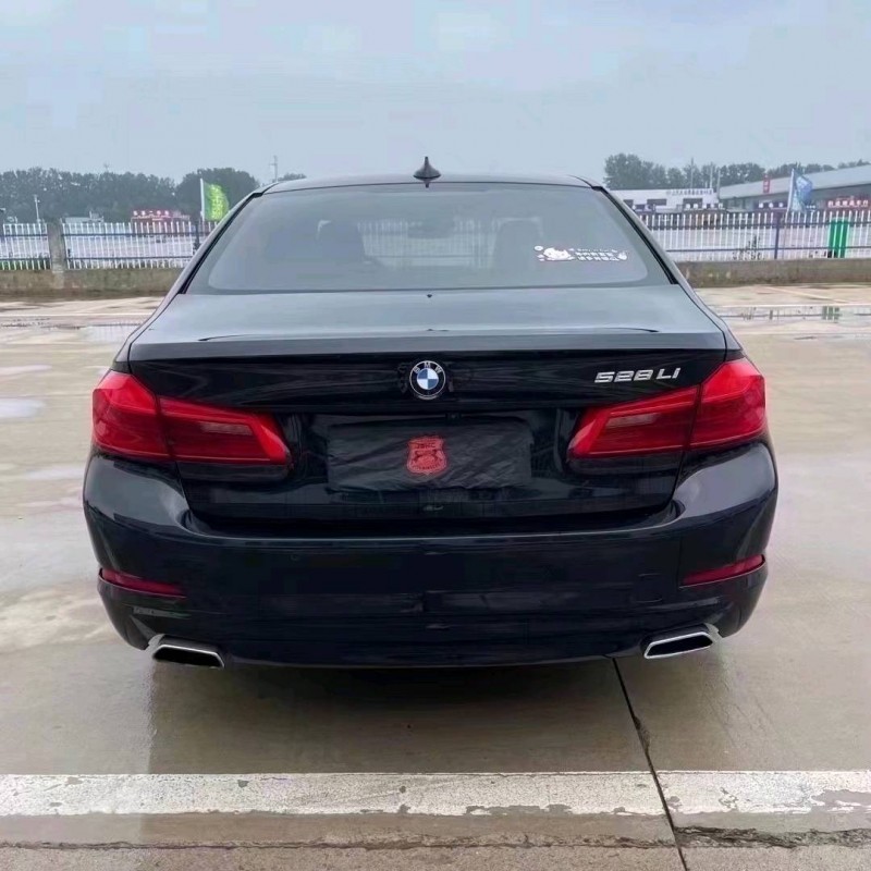 北京18年宝马5系3