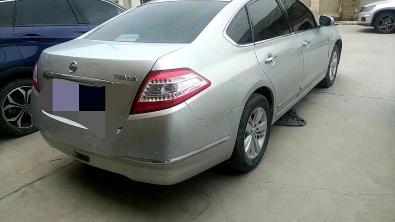 北京11年日产天籁6