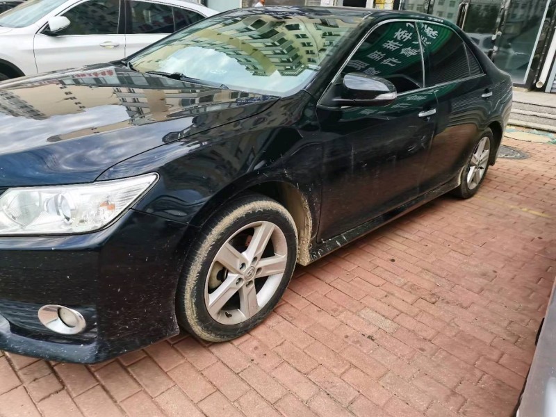 保定14年丰田凯美瑞2