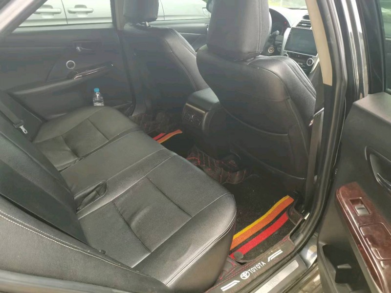 保定14年丰田凯美瑞5