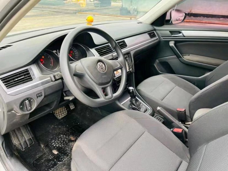 东莞17年大众宝来4