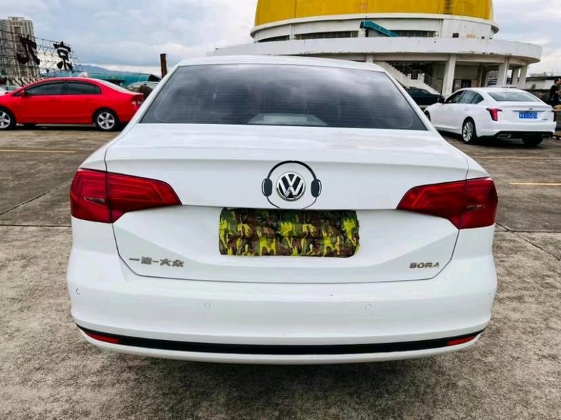 东莞17年大众宝来9