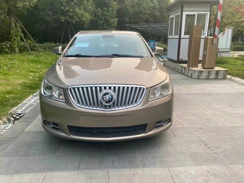 成都12年别克君越1