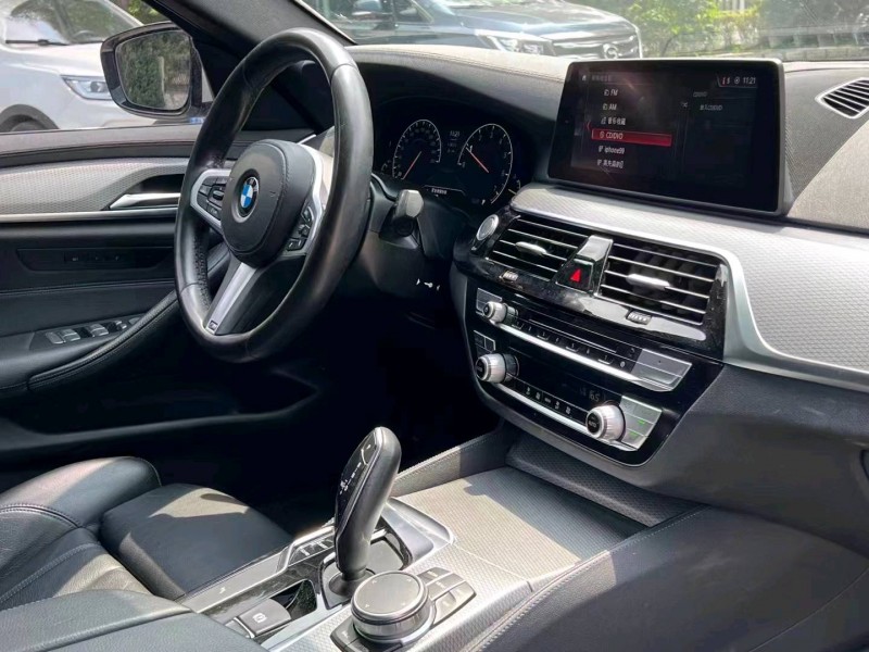 北京19年宝马5系4