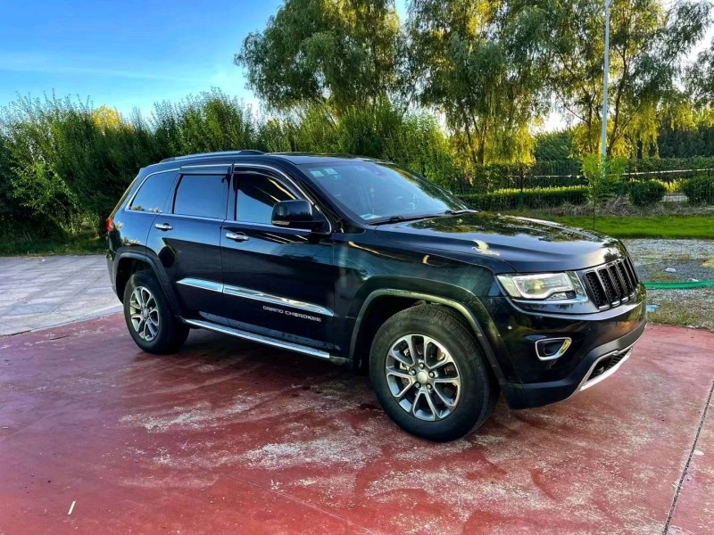 東營14年Jeep大切諾基2