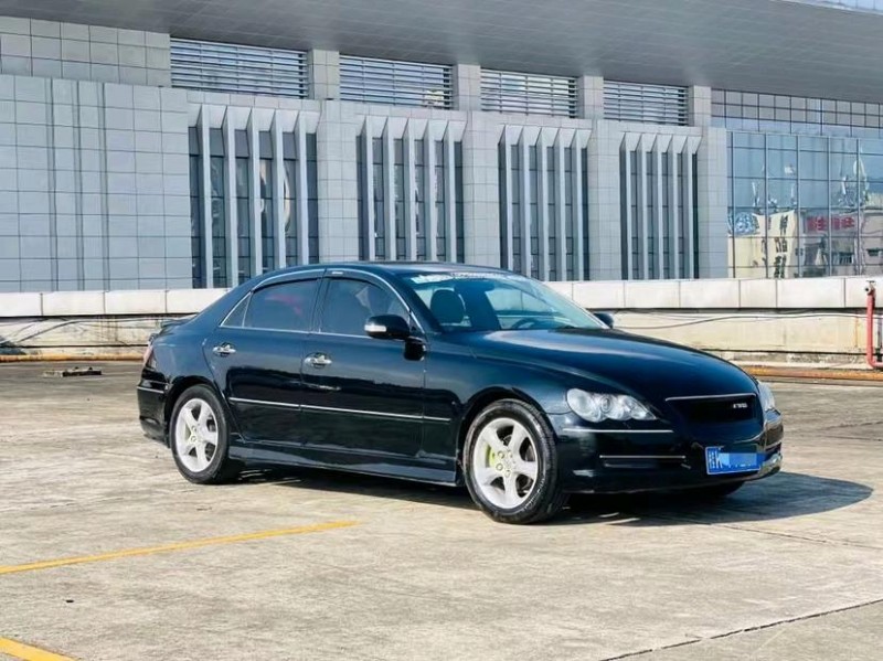 东莞10年丰田锐志2