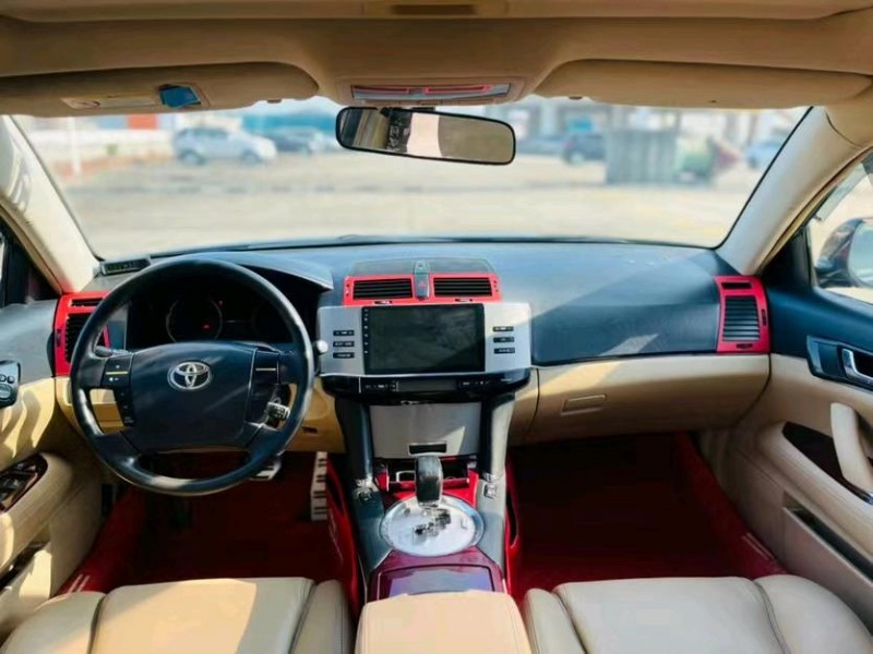 东莞10年丰田锐志4