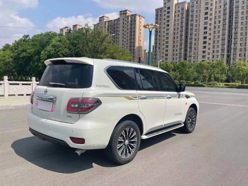 徐州17年日产途乐5