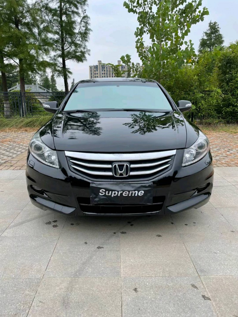 徐州12年本田雅阁1